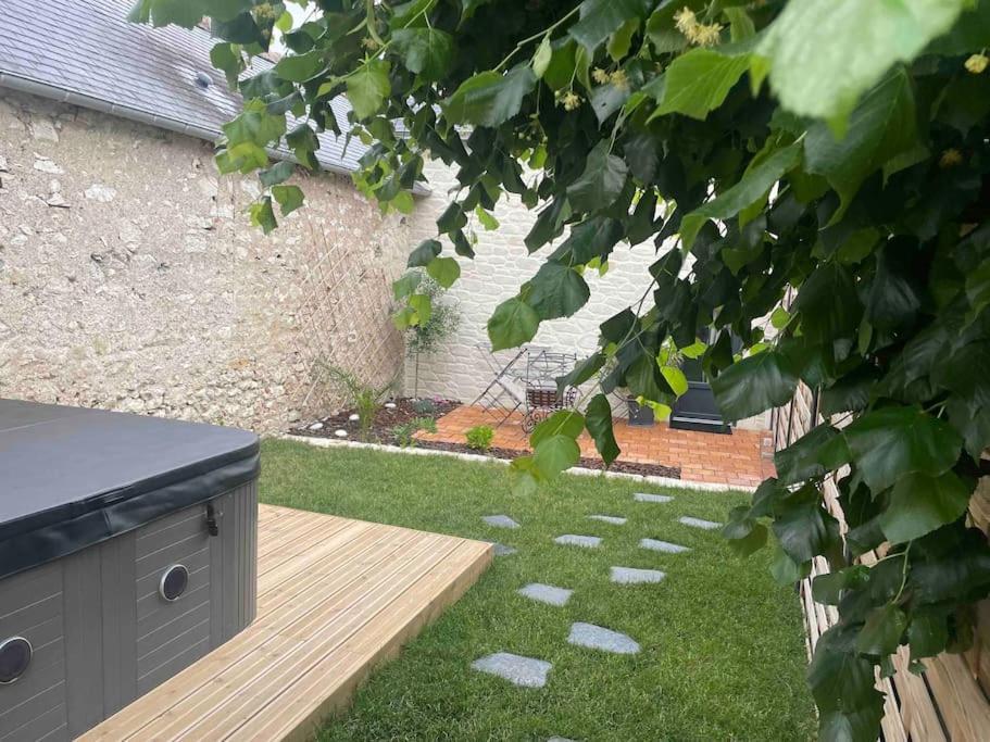 Gite Le Tilleul Entre Loire Et Chateaux 바이노일 외부 사진
