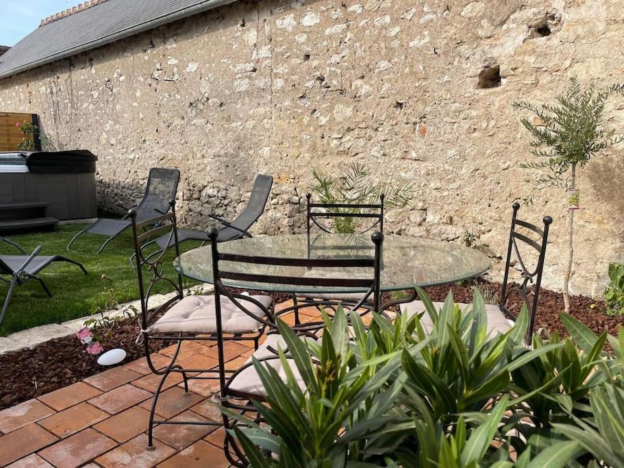 Gite Le Tilleul Entre Loire Et Chateaux 바이노일 외부 사진