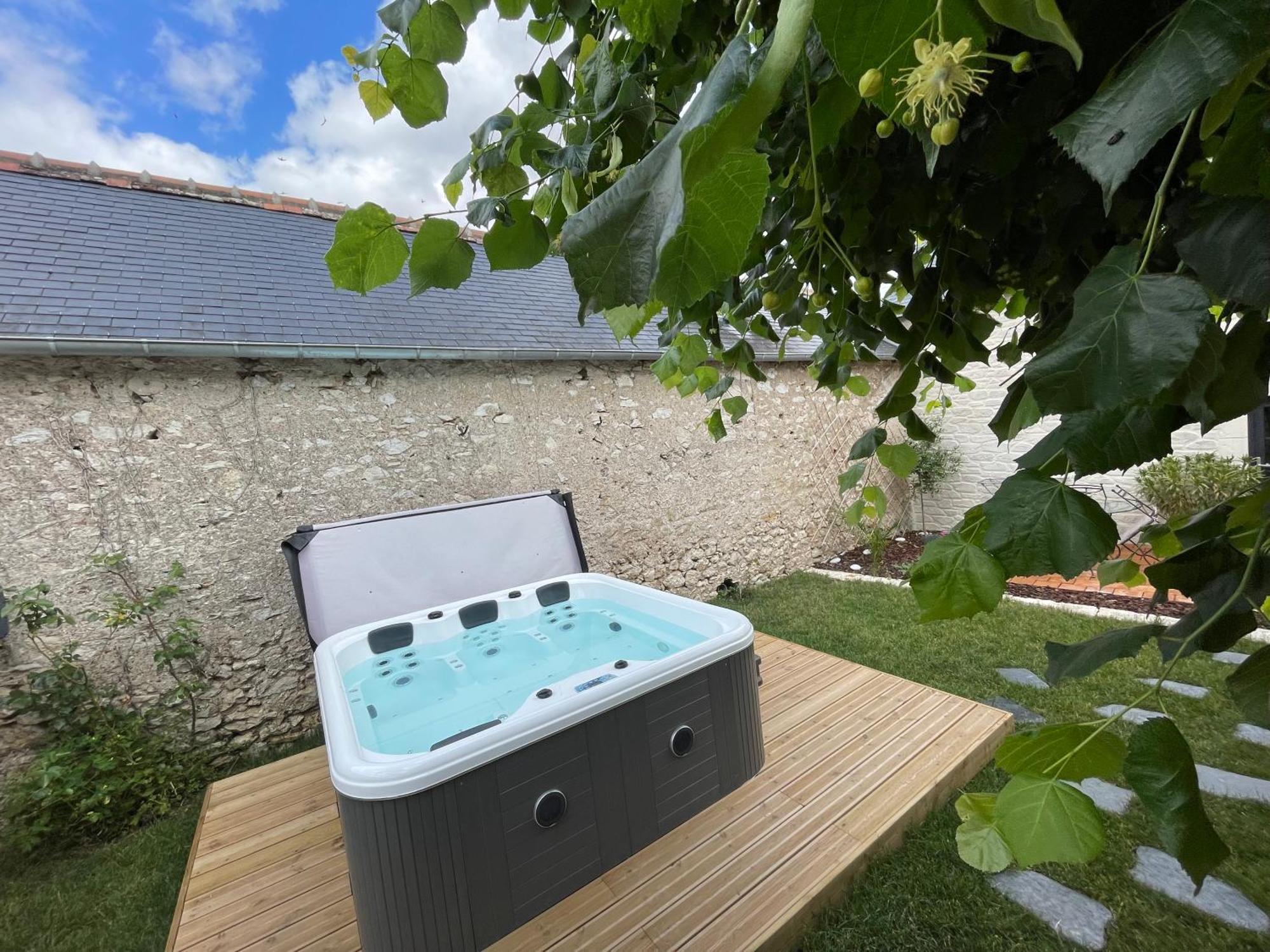 Gite Le Tilleul Entre Loire Et Chateaux 바이노일 외부 사진